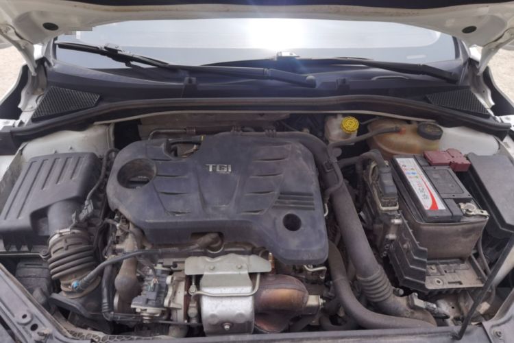 Used Roewe i6 MAX 2020 300TGI Automatic Supreme Edition with Cool Sunroof and Advanced Driving Features Engine Bay