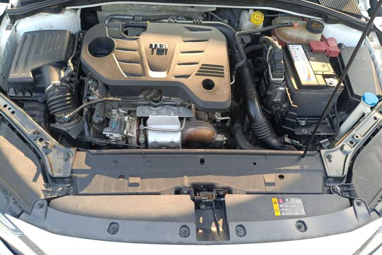 Used Roewe i6 MAX 2020 300TGI Automatic "Swell Cool Smart Drive" Edition Engine Bay