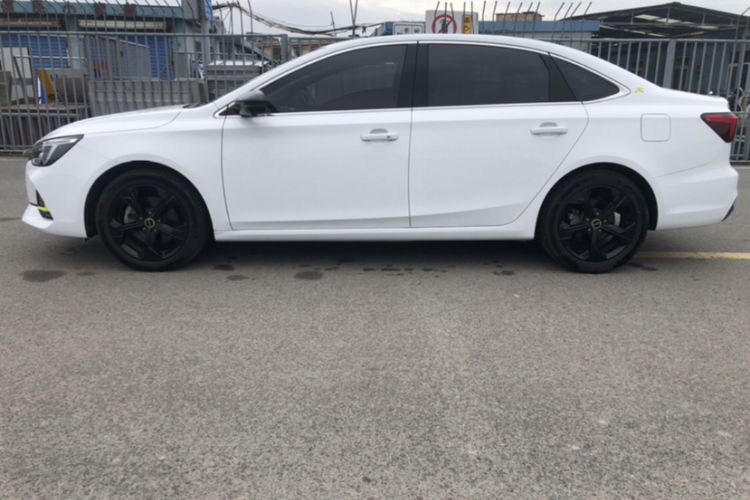 Used Roewe i6 MAX 2020 300TGI Automatic "Swell Cool Smart Drive" Edition Exterior 1