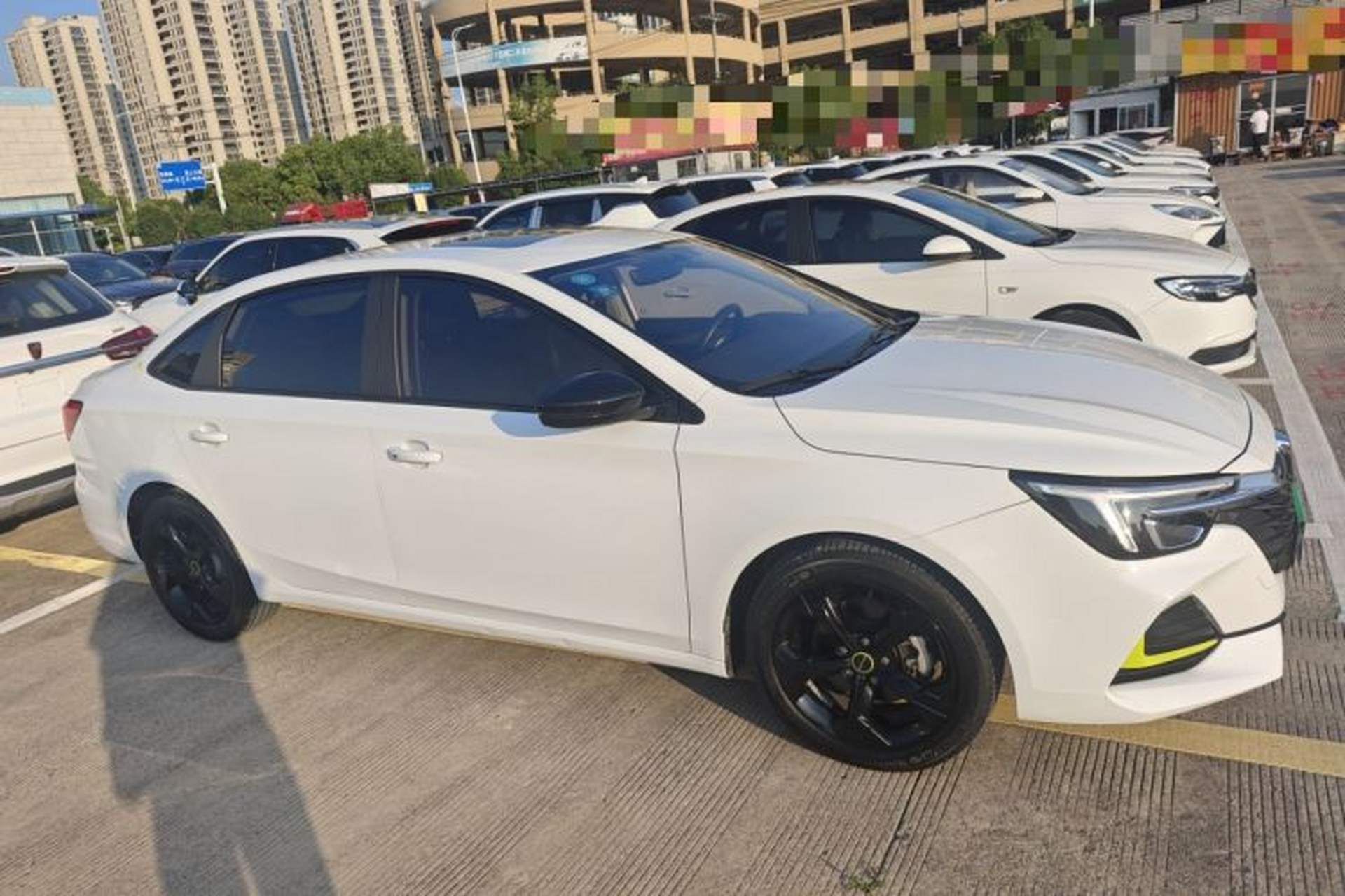 Used Roewe i6 MAX 2020 300TGI Automatic Sporty Cool Edition Exterior 2