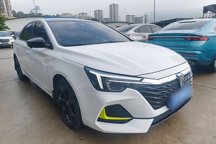Used Roewe i6 MAX 2020 300TGI Automatic Supreme Edition with Cool Sunroof and Advanced Driving Features Exterior 2