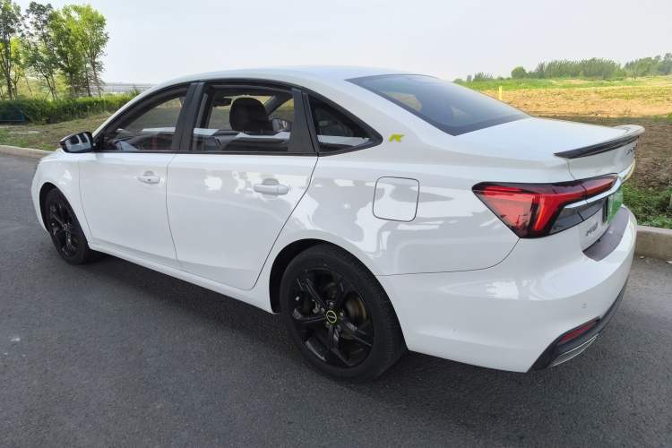 Used Roewe i6 MAX 2020 300TGI Automatic Sporty Cool Edition Exterior 3