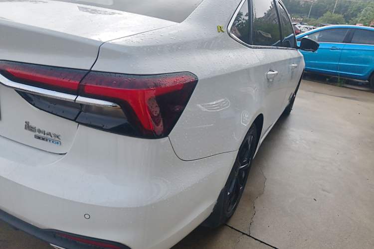 Used Roewe i6 MAX 2020 300TGI Automatic Supreme Edition with Cool Sunroof and Advanced Driving Features Exterior 6
