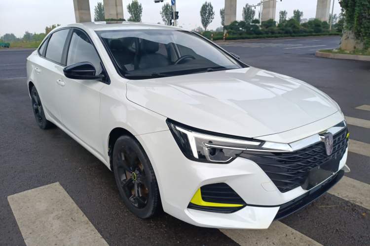 Used Roewe i6 MAX 2020 300TGI Automatic Sporty Cool Edition Front Right 45 Deg