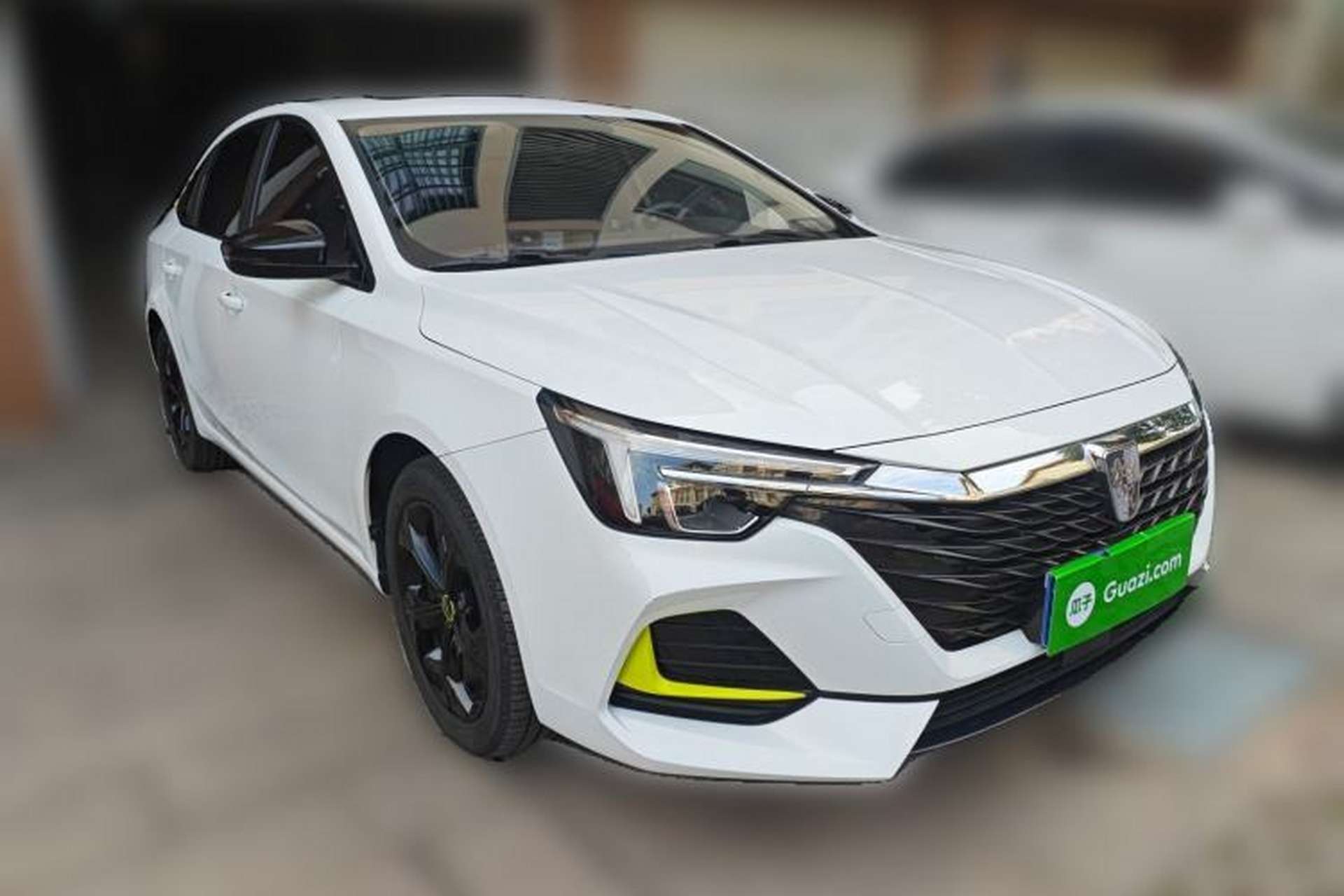 Used Roewe i6 MAX 2020 300TGI Automatic Sporty Cool Edition Front Right 45 Deg