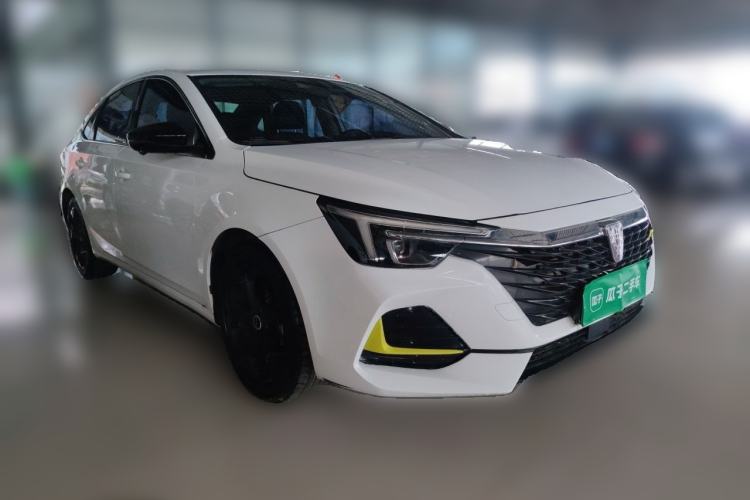 Used Roewe i6 MAX 2020 300TGI Automatic "Swell Cool Smart Drive" Edition Front Right 45 Deg