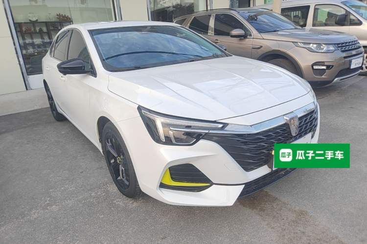 Used Roewe i6 MAX 2020 300TGI Automatic "Swell Cool Smart Drive" Edition Front Right 45 Deg