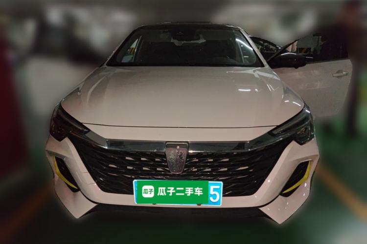 Used Roewe i6 MAX 2020 300TGI Automatic Supreme Edition with Cool Sunroof and Advanced Driving Features Front
