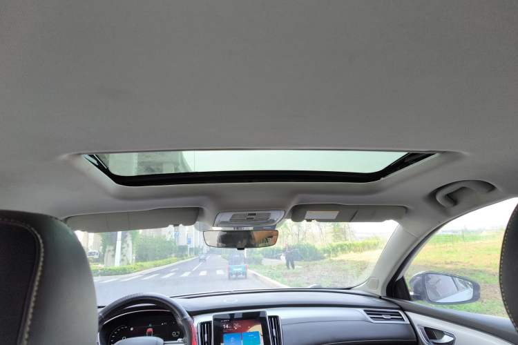 Used Roewe i6 MAX 2020 300TGI Automatic Sporty Cool Edition Headliner