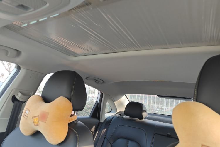 Used Roewe i6 MAX 2020 300TGI Automatic "Swell Cool Smart Drive" Edition Headliner