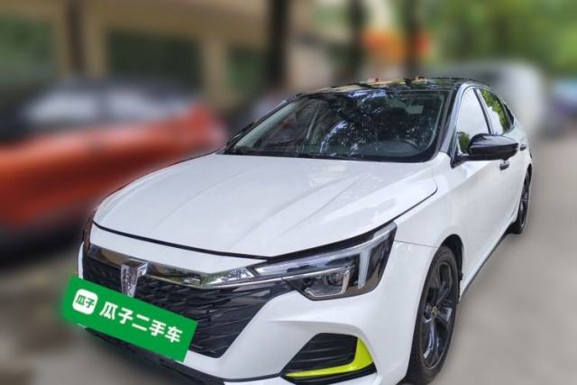 Used Roewe i6 MAX 2020 300TGI Automatic Supreme Edition with Cool Sunroof and Advanced Driving Features