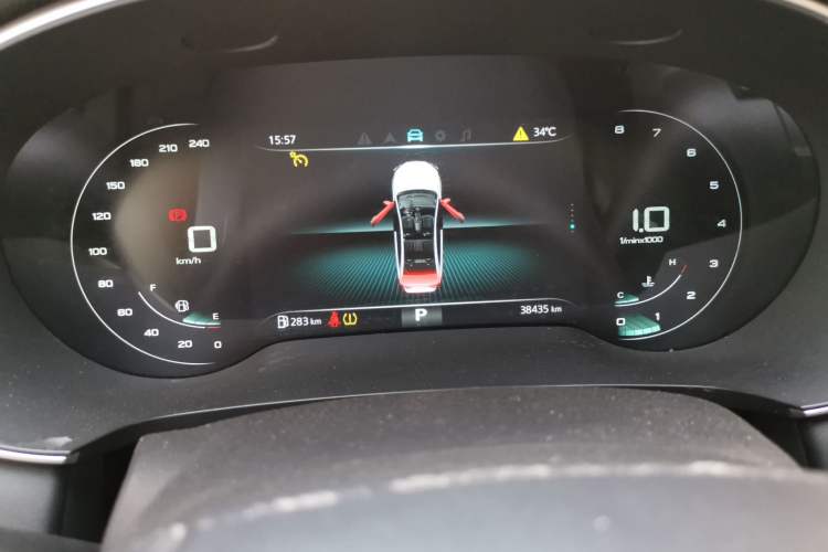 Used Roewe i6 MAX 2020 300TGI Automatic Cool & Stylish Skyroof Edition Instrument Cluster