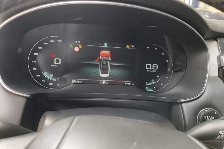 Used Roewe i6 MAX 2020 300TGI Automatic Supreme Edition with Cool Sunroof and Advanced Driving Features Instrument Cluster