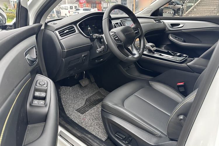 Used Roewe i6 MAX 2020 300TGI Automatic "Swell Cool Smart Drive" Edition Interior 3