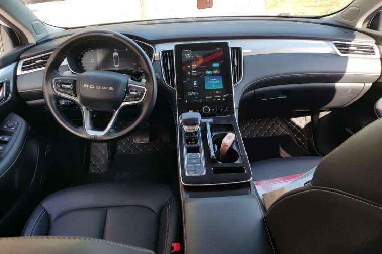 Used Roewe i6 MAX 2020 300TGI Automatic "Swell Cool Smart Drive" Edition Interior 3
