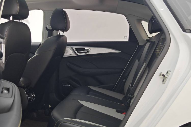 Used Roewe i6 MAX 2020 300TGI Automatic Cool & Stylish Skyroof Edition Interior 5