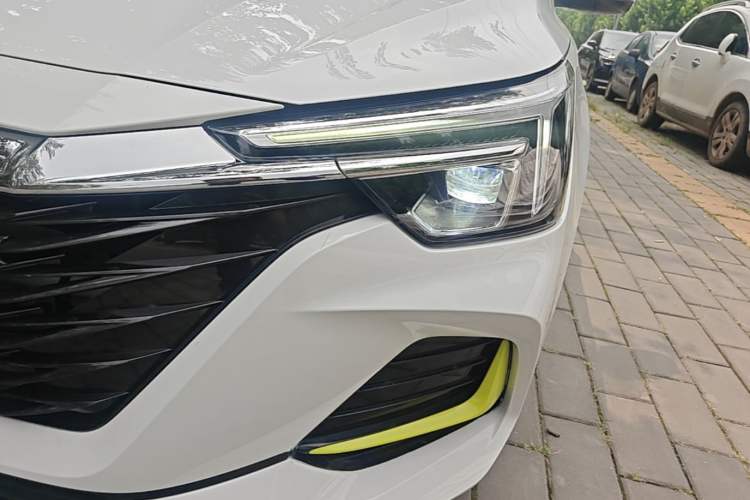 Used Roewe i6 MAX 2020 300TGI Automatic Sporty Cool Edition Left Front Headlight