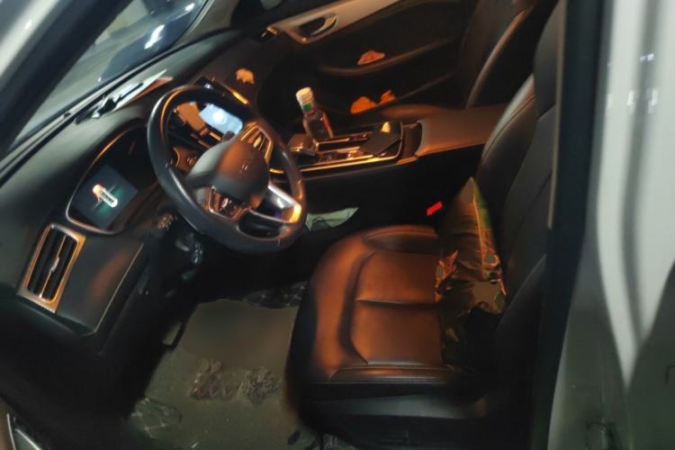 Used Roewe i6 MAX 2020 300TGI Automatic "Swell Cool Smart Drive" Edition Left Front Seat