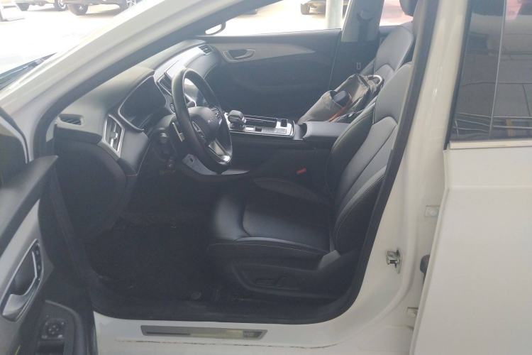 Used Roewe i6 MAX 2020 300TGI Automatic "Swell Cool Smart Drive" Edition Left Front Seat