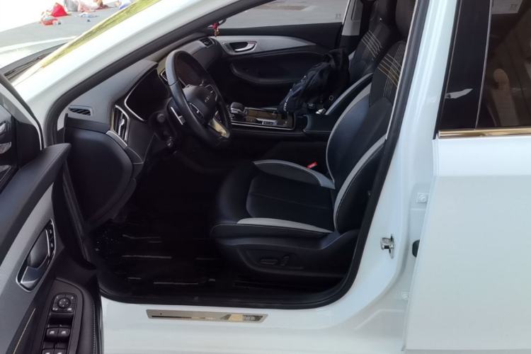 Used Roewe i6 MAX 2020 300TGI Automatic Cool & Stylish Skyroof Edition Left Front Seat