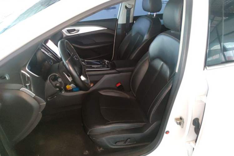 Used Roewe i6 MAX 2020 300TGI Automatic "Swell Cool Smart Drive" Edition Left Front Seat