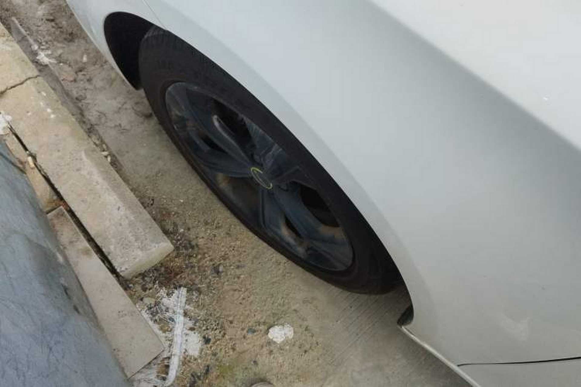 Used Roewe i6 MAX 2020 300TGI Automatic "Swell Cool Smart Drive" Edition Left Front Wheel Hub