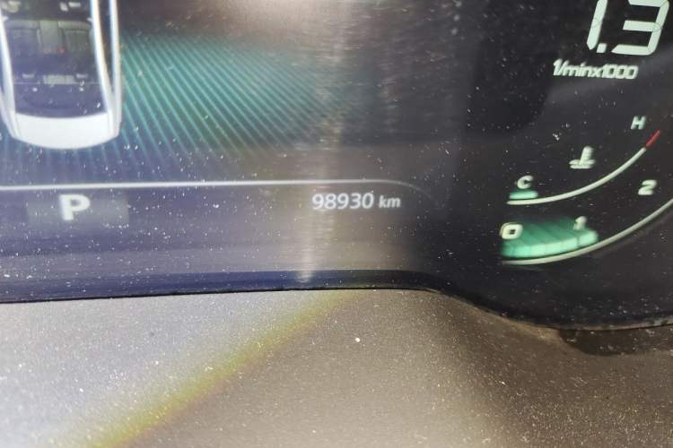 Used Roewe i6 MAX 2020 300TGI Automatic Sporty Cool Edition Odometer Close Up
