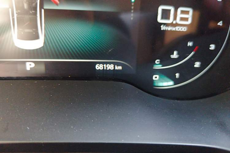 Used Roewe i6 MAX 2020 300TGI Automatic Sporty Cool Edition Odometer Close Up
