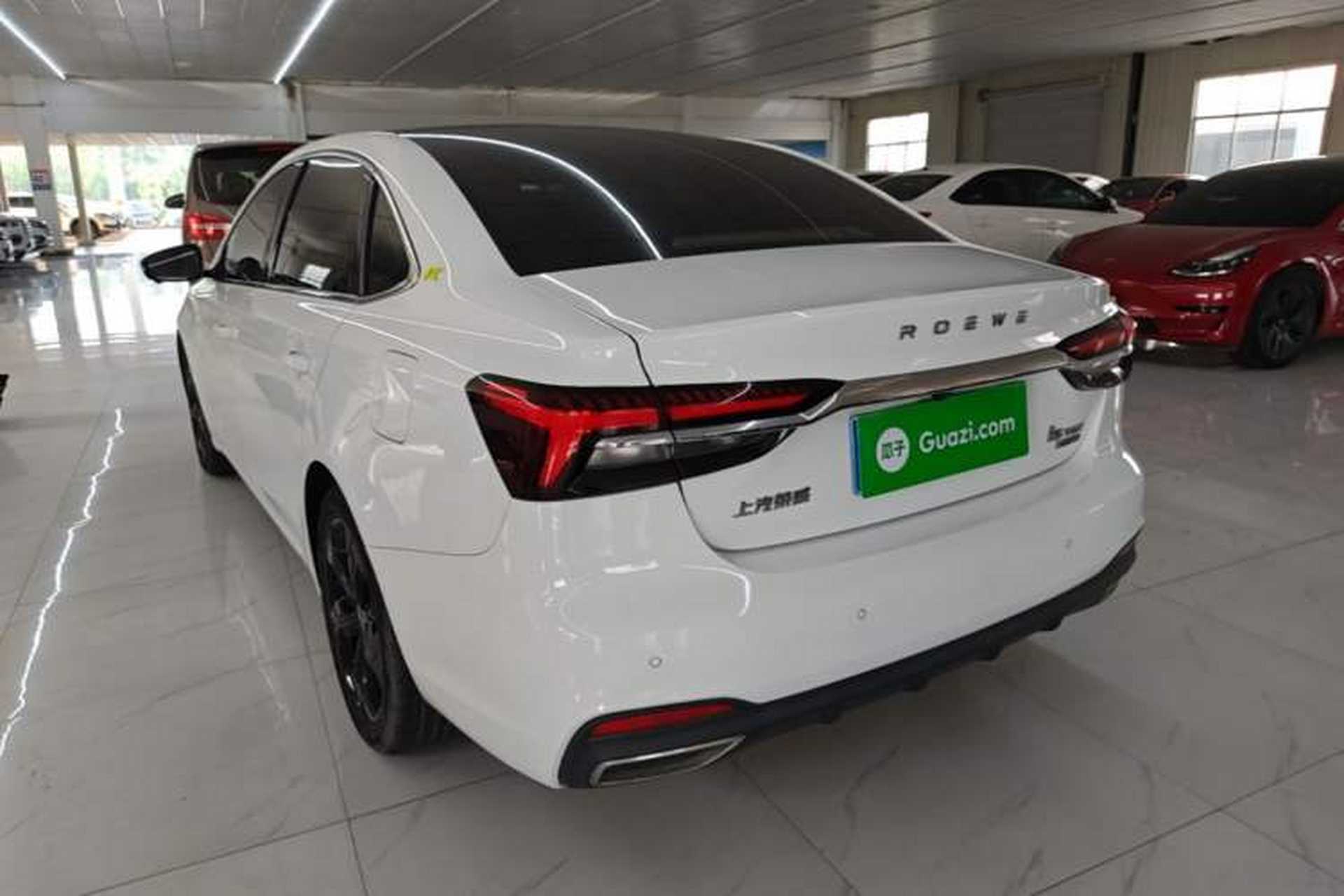 Used Roewe i6 MAX 2020 300TGI Automatic Supreme Edition with Cool Sunroof and Advanced Driving Features Rear Left 45 Deg