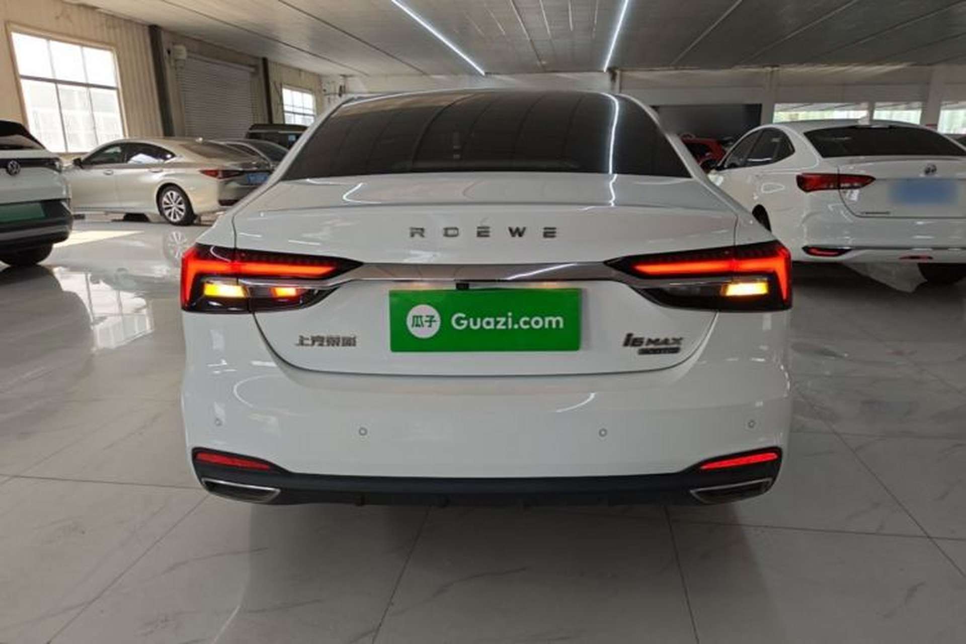 Used Roewe i6 MAX 2020 300TGI Automatic Supreme Edition with Cool Sunroof and Advanced Driving Features Rear