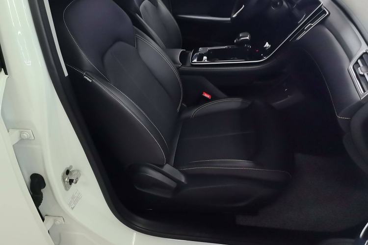 Used Roewe i6 MAX 2020 300TGI Automatic "Swell Cool Smart Drive" Edition Right Front Seat