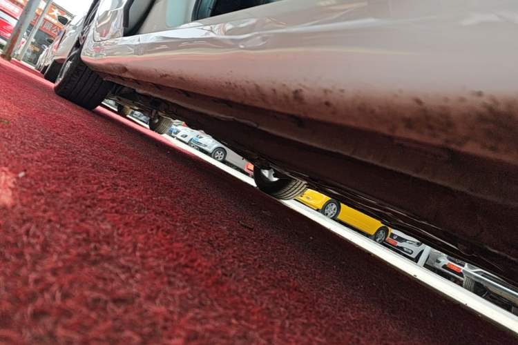 Used Roewe i6 MAX 2020 300TGI Automatic Sporty Cool Edition Right Side Sill