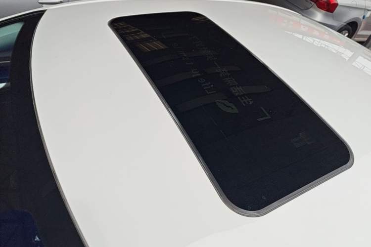 Used Roewe i6 MAX 2020 300TGI Automatic Sporty Cool Edition Roof