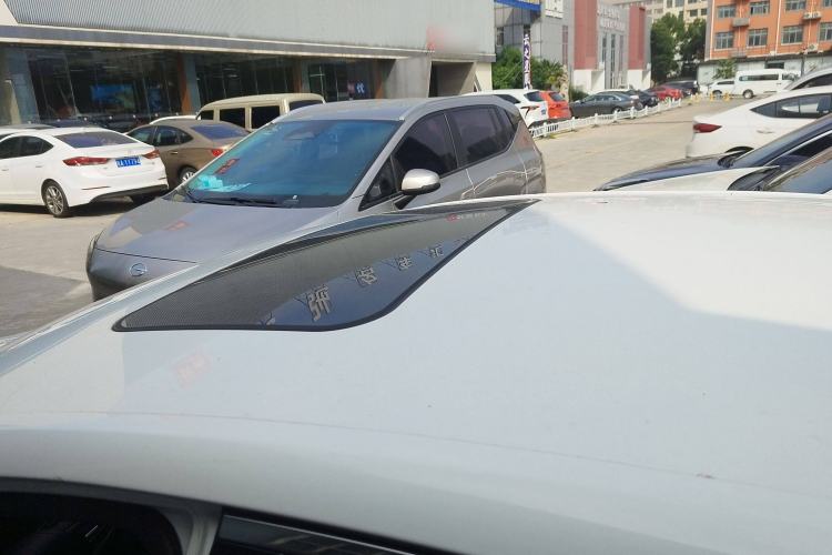 Used Roewe i6 MAX 2020 300TGI Automatic "Swell Cool Smart Drive" Edition Roof
