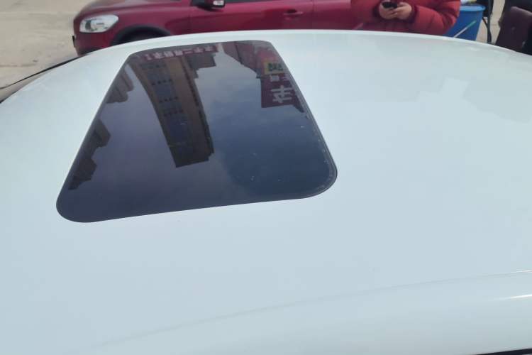 Used Roewe i6 MAX 2020 300TGI Automatic Sporty Cool Edition Roof