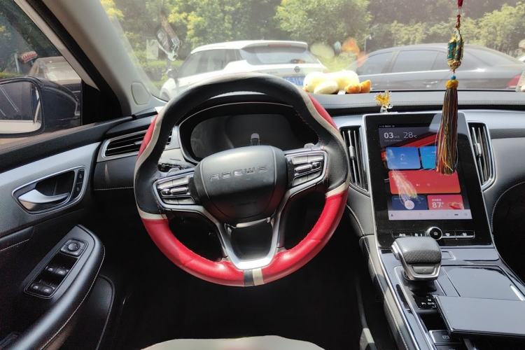 Used Roewe i6 MAX 2020 300TGI Automatic "Swell Cool Smart Drive" Edition Steering Wheel