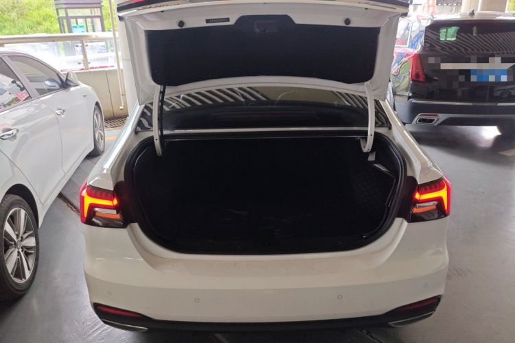 Used Roewe i6 MAX 2020 300TGI Automatic Cool & Stylish Skyroof Edition Trunk