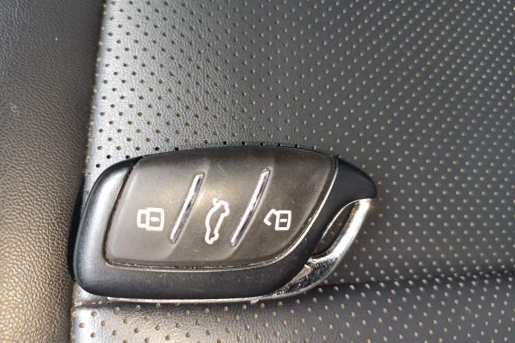 Used Roewe i6 MAX 2020 300TGI Automatic Sporty Cool Edition Vehicle Key