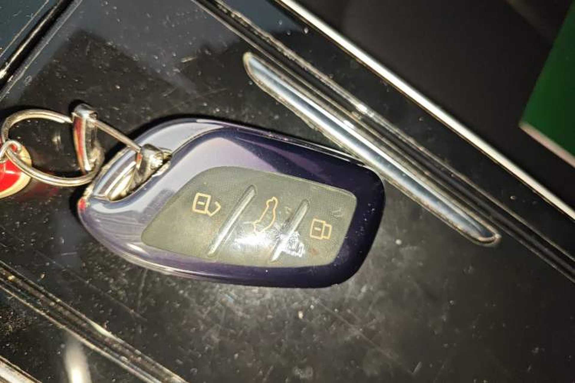 Used Roewe i6 MAX 2020 300TGI Automatic "Swell Cool Smart Drive" Edition Vehicle Key
