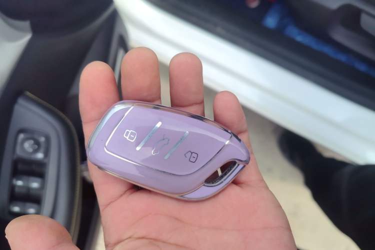 Used Roewe i6 MAX 2020 300TGI Automatic Sporty Cool Edition Vehicle Key