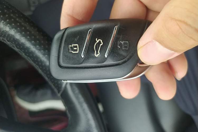 Used Roewe i6 MAX 2020 300TGI Automatic "Swell Cool Smart Drive" Edition Vehicle Key