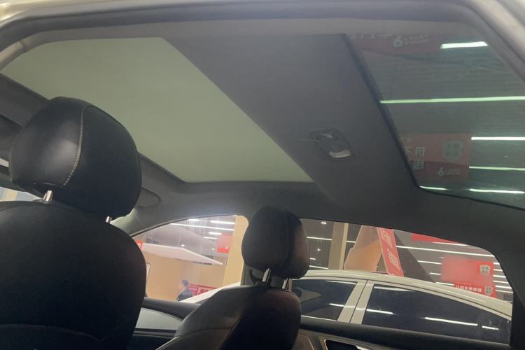 Used Roewe i6 MAX 2020 300TGI Automatic Cool & Stylish Skyroof Edition Headliner