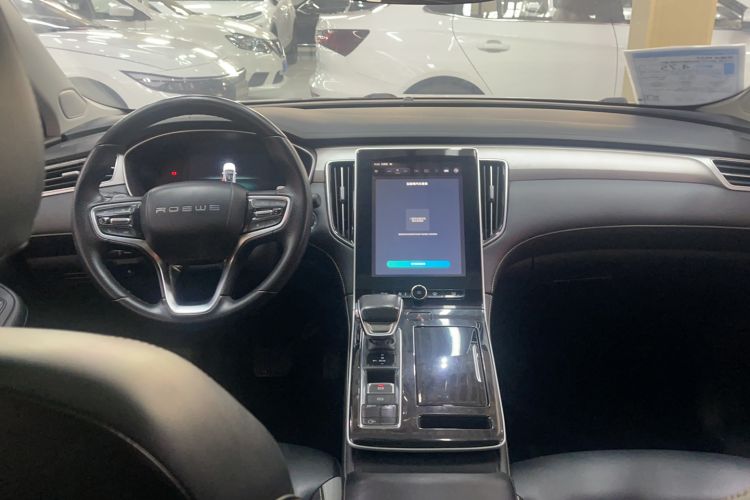 Used Roewe i6 MAX 2020 300TGI Automatic Cool & Stylish Skyroof Edition Interior 3