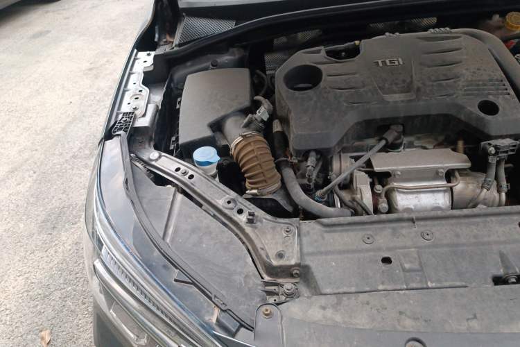 Used Roewe i6 MAX New Energy 2020 1.5T PHEV Sporty Cool Edition Engine Bay Right