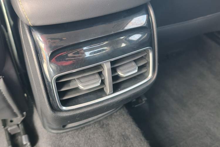 Used Roewe i6 MAX New Energy 2020 1.5T PHEV Sporty Cool Edition Interior 6