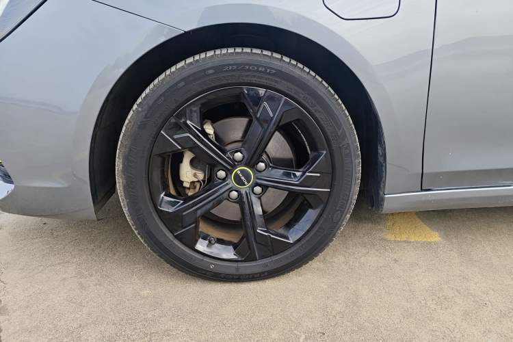 Used Roewe i6 MAX New Energy 2020 1.5T PHEV Sporty Cool Edition Exterior 7