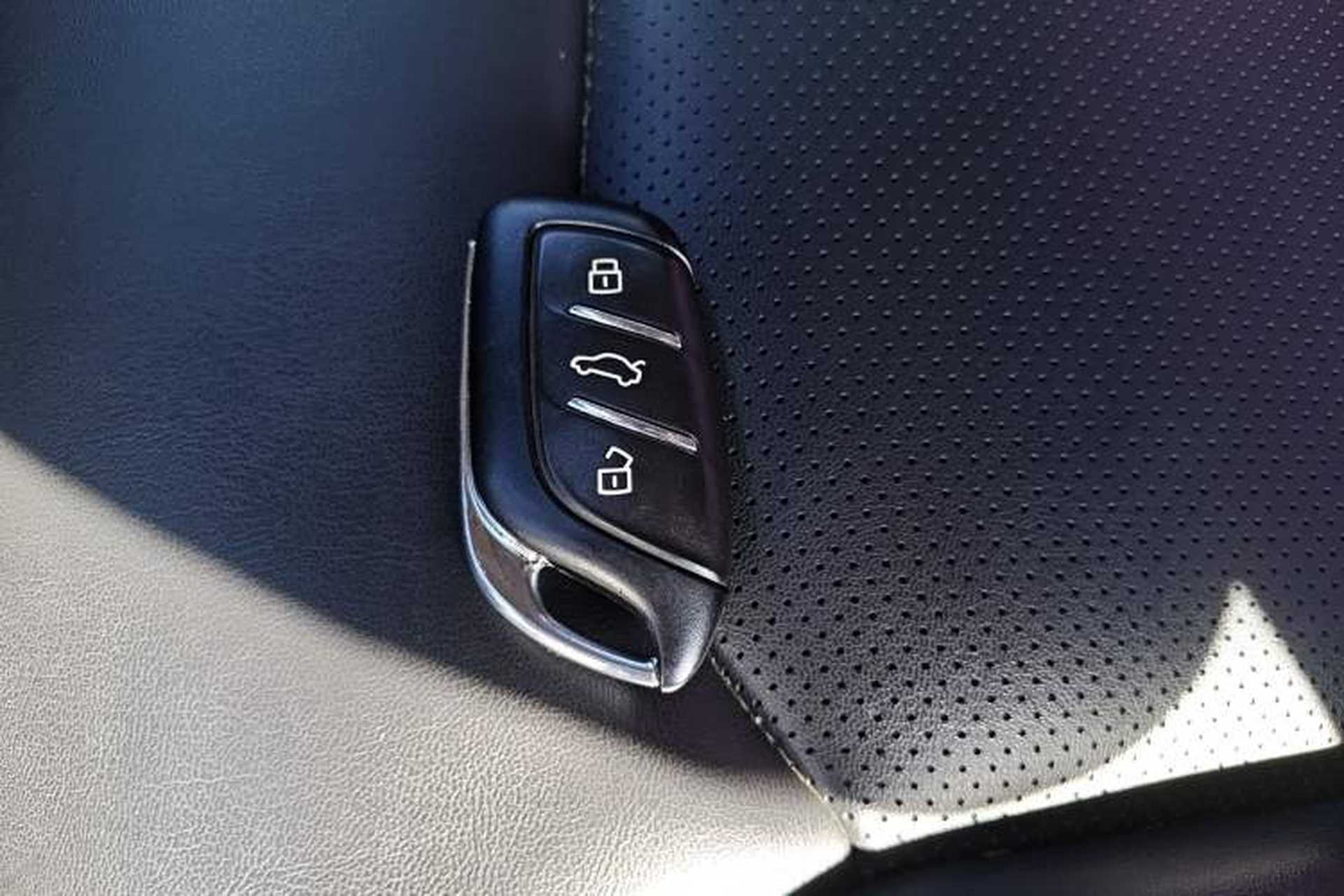 Used Roewe i6 MAX New Energy 2020 1.5T PHEV Sporty Cool Edition Interior 4