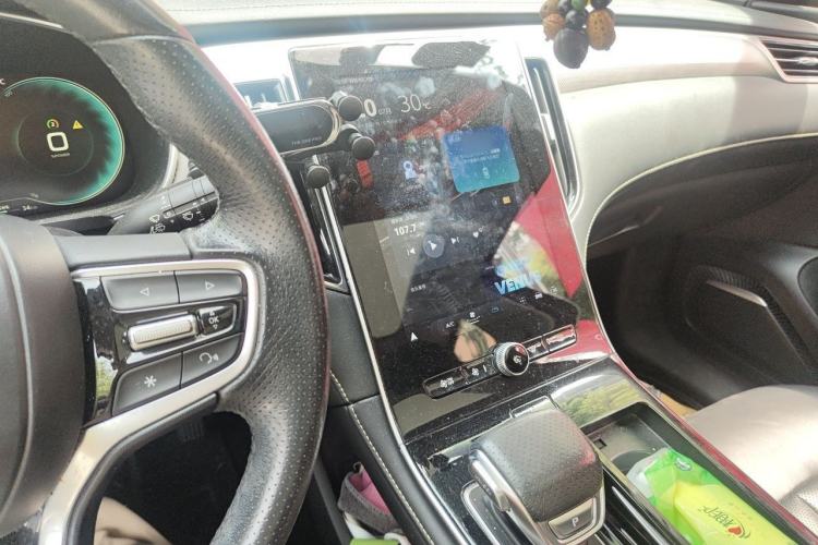 Used Roewe i6 MAX New Energy 2020 1.5T PHEV Cool & Stylish Skyroof Edition Audio And AC Panel