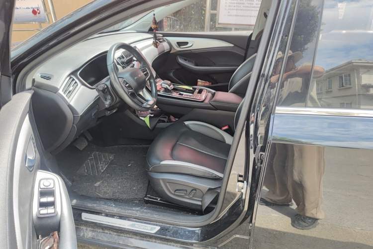 Used Roewe i6 MAX New Energy 2020 1.5T PHEV Cool & Stylish Skyroof Edition Driver Seat