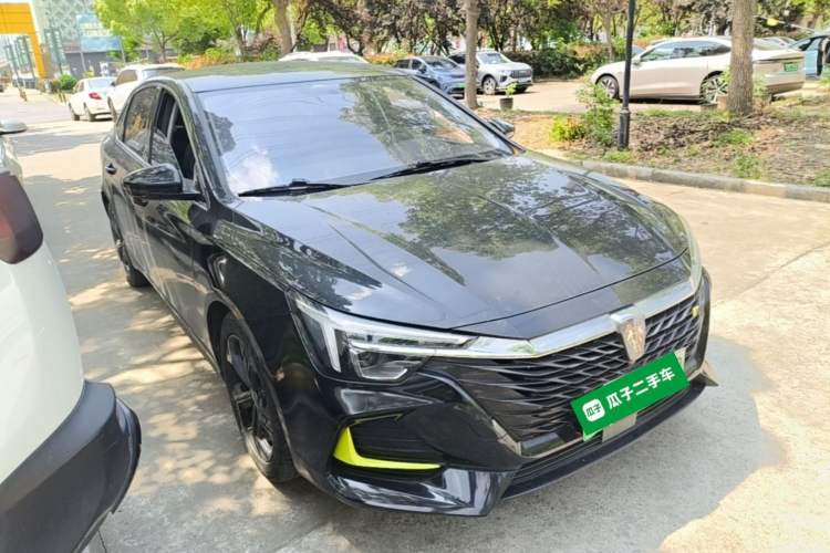 Used Roewe i6 MAX New Energy 2020 1.5T PHEV Sporty Cool Edition Front Right 45 Deg